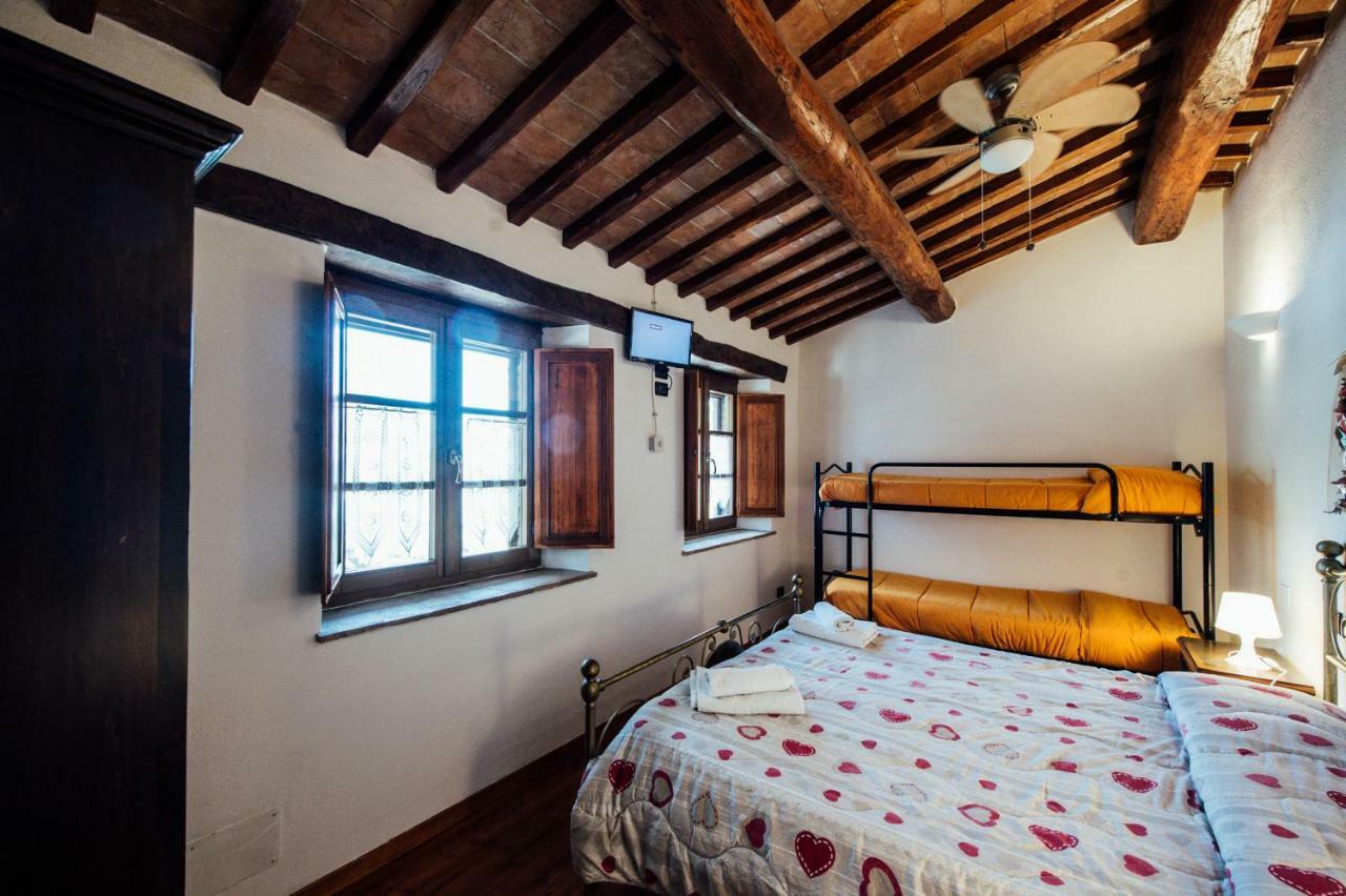 Agriturismo Il Noce Castiglione dʼOrcia Eksteriør bilde